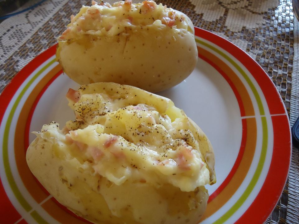 Batata Recheada Com Requeijão E Bacon - Veja A Receita: