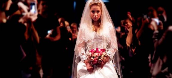 O primeiro casamento de uma menina de 12 anos na Noruega é um